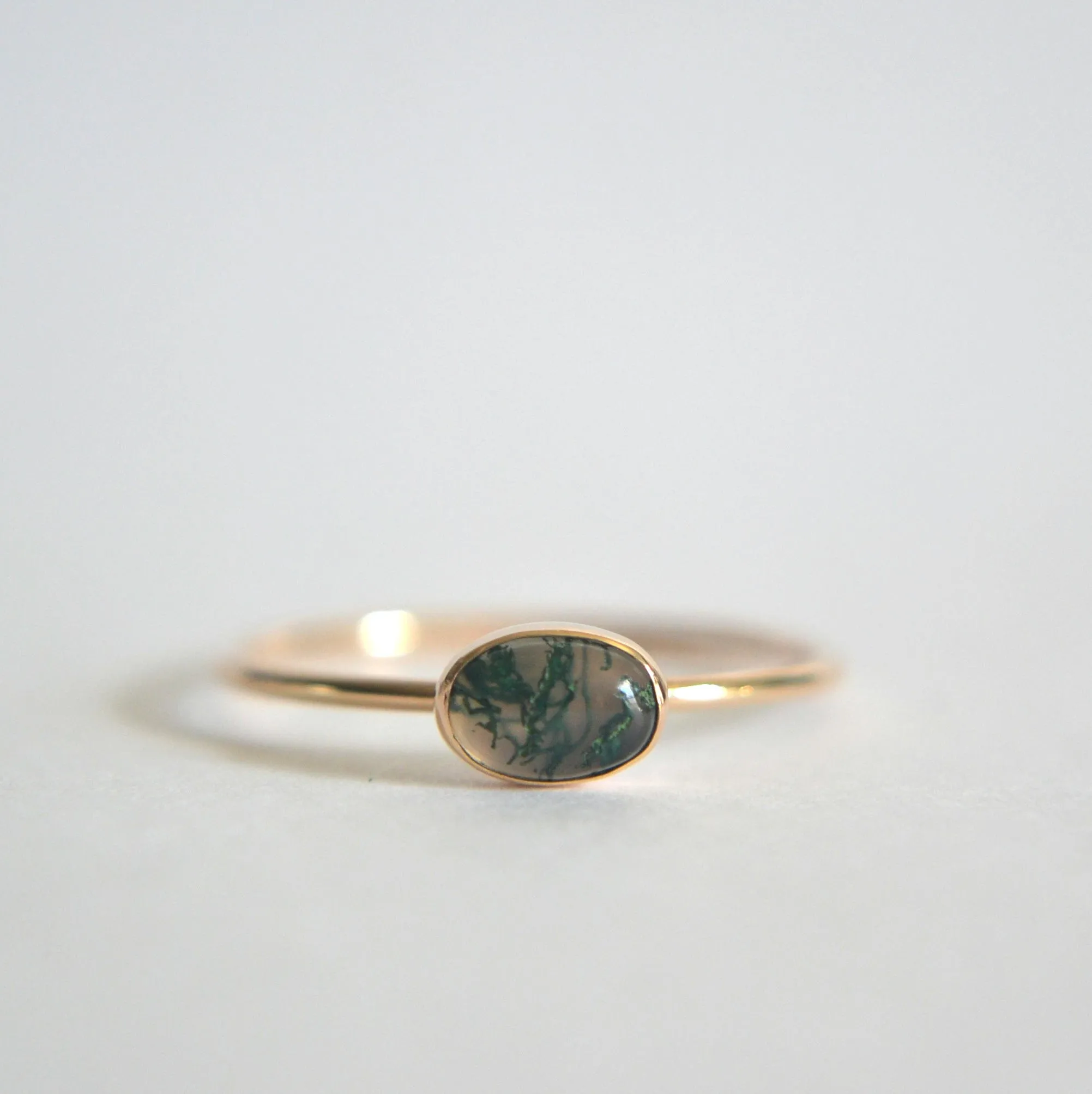 14k Oval Moss Agate Ring