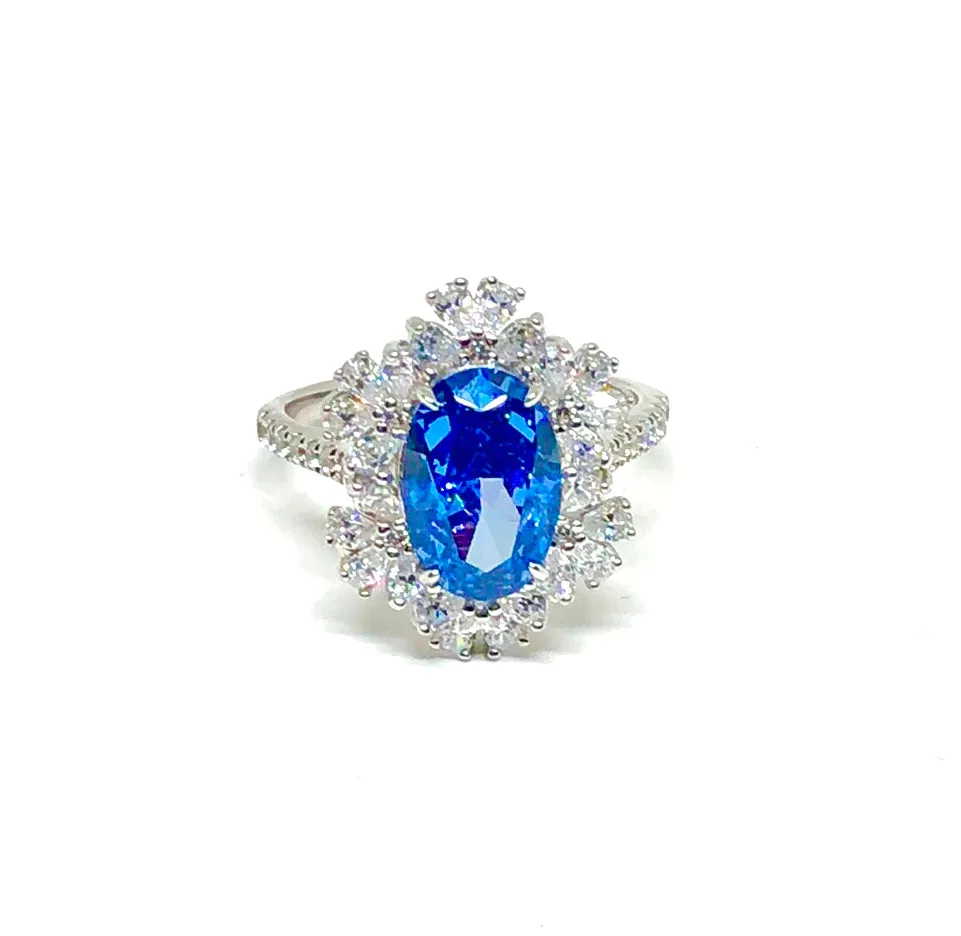 14K White Gold 4 1/2Ct Blue Oval Flower Ring