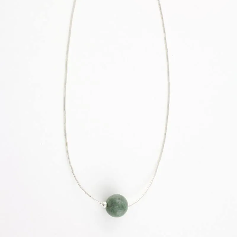 Dark green solitaire jade bead necklace