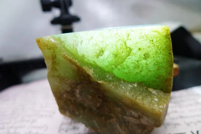 Natural Jade Rough Jadeite Raw (159g,5.1X4.6X4.2cm)