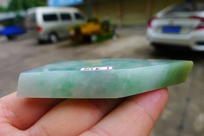Natural Jade Rough Jadeite Raw (65g,7.5X4.3X0.95cm)