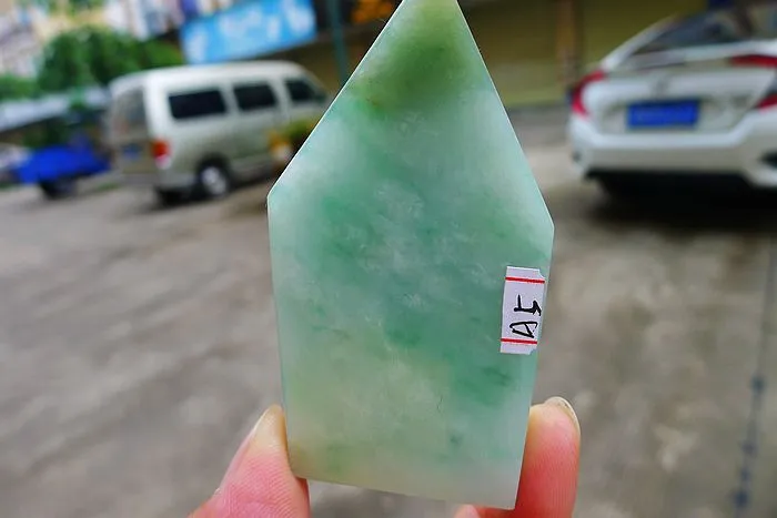 Natural Jade Rough Jadeite Raw (65g,7.5X4.3X0.95cm)
