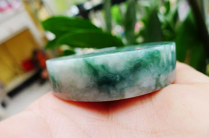 Natural Jade Rough Jadeite Raw (95g,5.3X1.3cm)